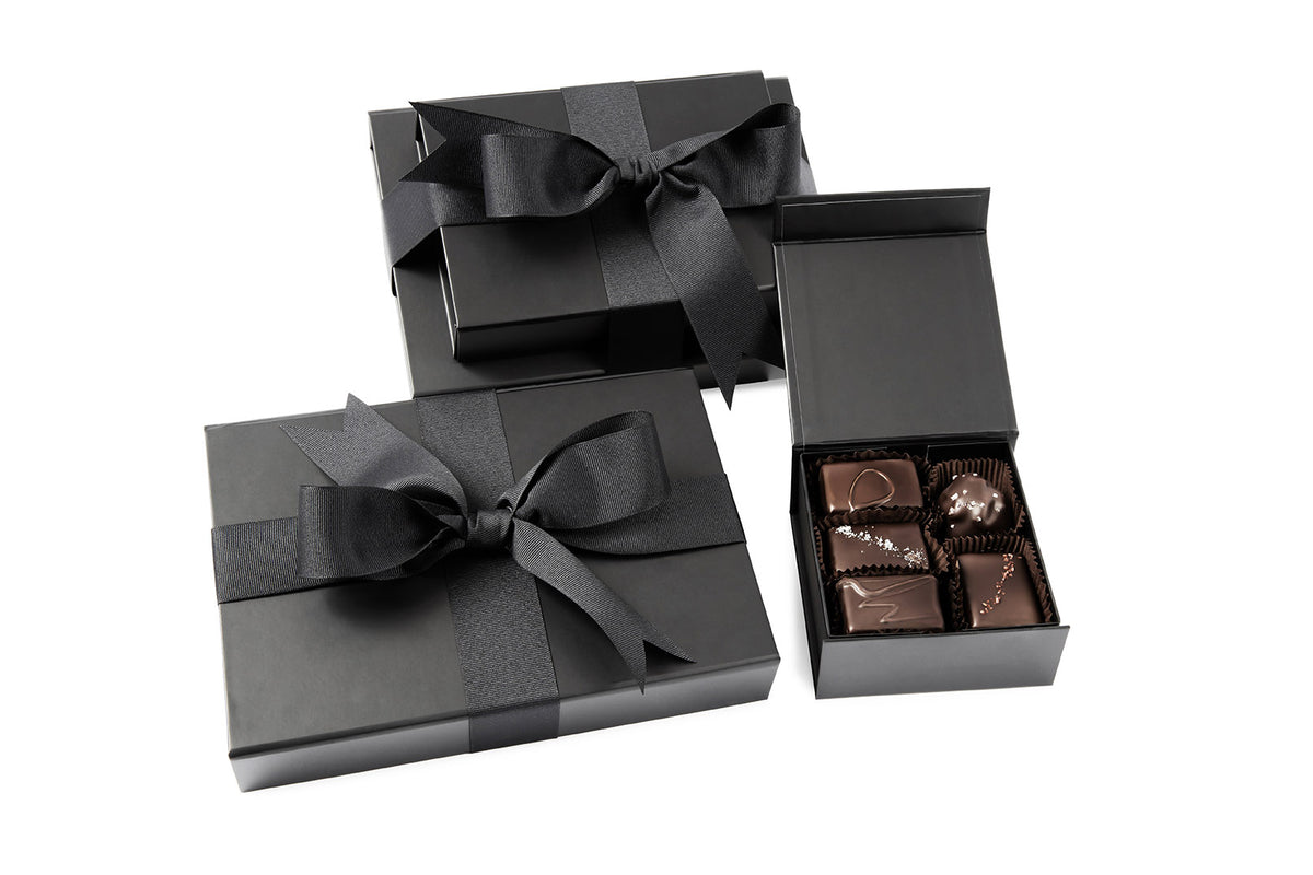 Chic Chocolate Box – Oscar Maas